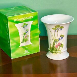 Hutschenreuther 1814 Germany "Frühlingswiese" Vase – 5” (15cm) – New in Box